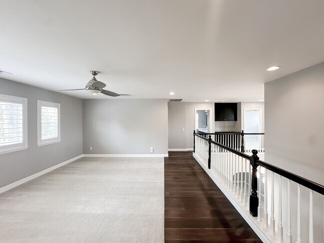 Building Photo - 32920 Northshire Cir