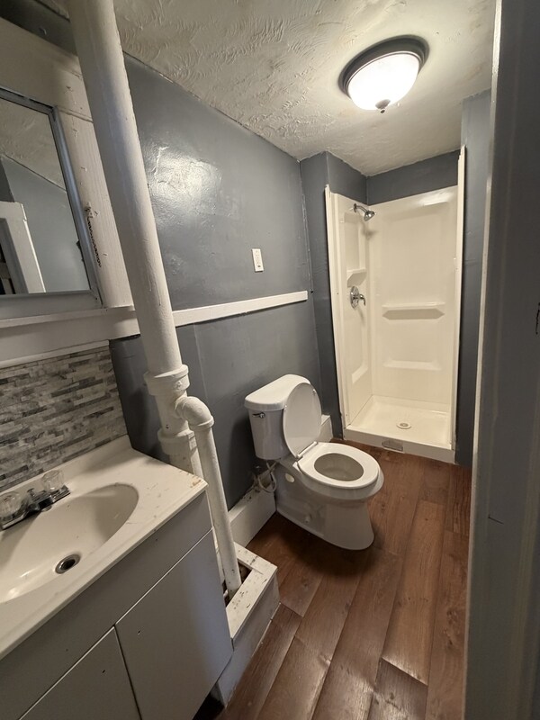 Building Photo - 1137 E 66th St