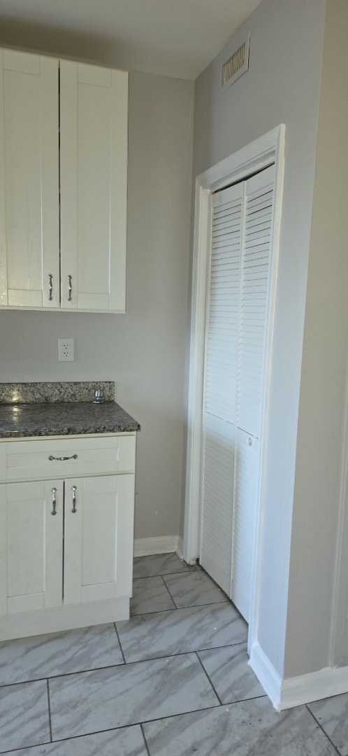 Building Photo - 3213 The Alameda