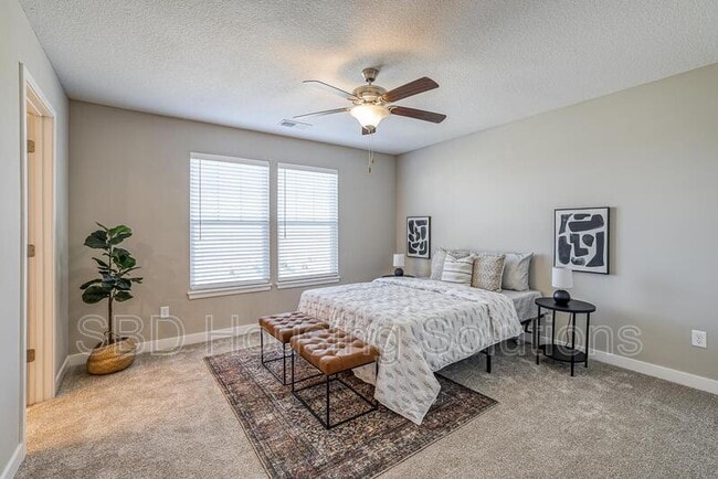 Building Photo - 27318 E Oak Vw Dr