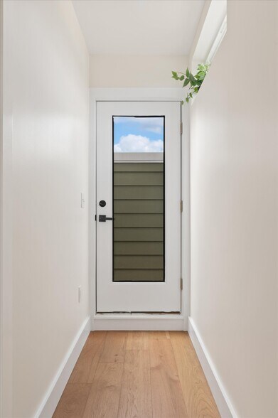 Door leading to roof deck - 318 Webster St NW