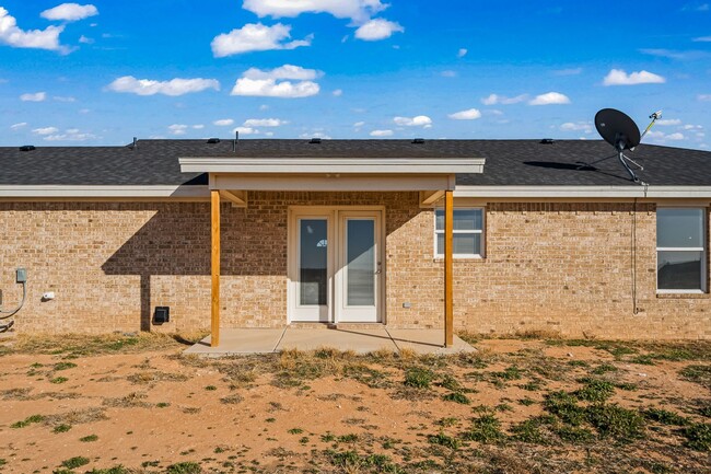 Building Photo - Brand New 3 Bedroom Homes on 1 Acre Lots!