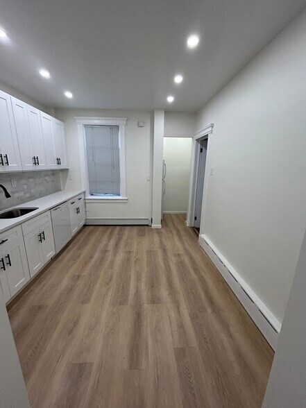 Building Photo - 226 77th St