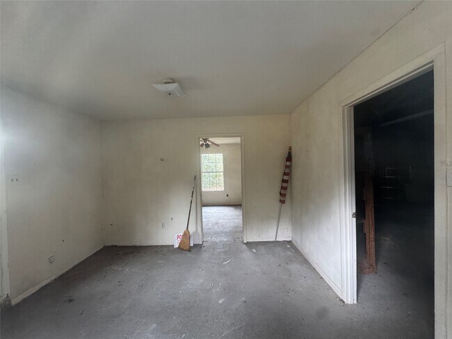 Building Photo - 22803 Trailwood Ln