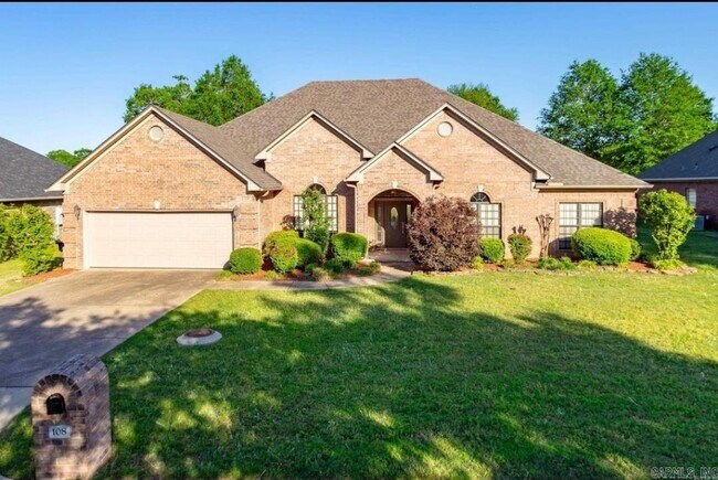 Primary Photo - 108 Bouriese Cir