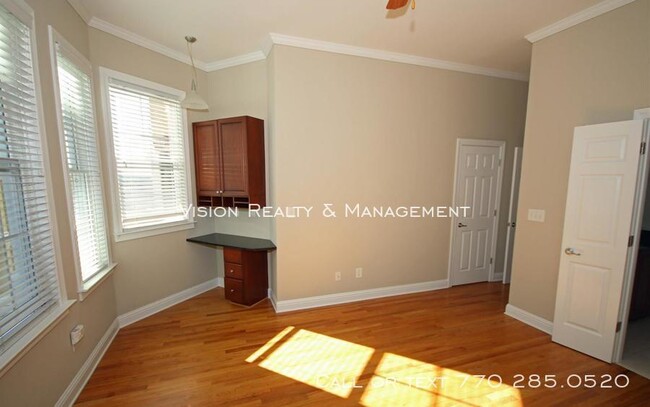 Building Photo - 829 Clifton Heights Ln.- Luxury Townhome