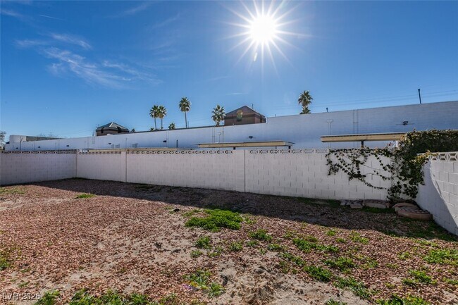 Building Photo - 6391 Chisos Dr