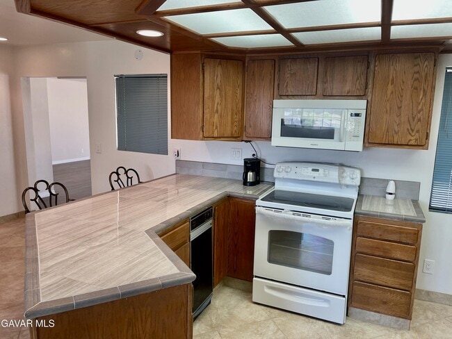 Building Photo - 3171 Milton Dr