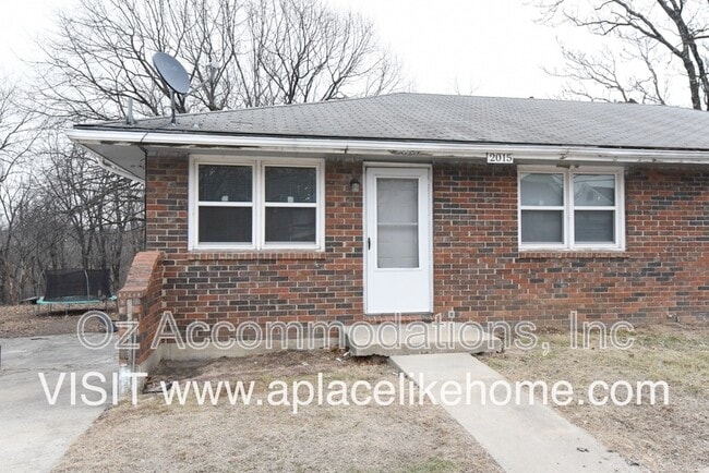 Building Photo - 2015 S 14th St