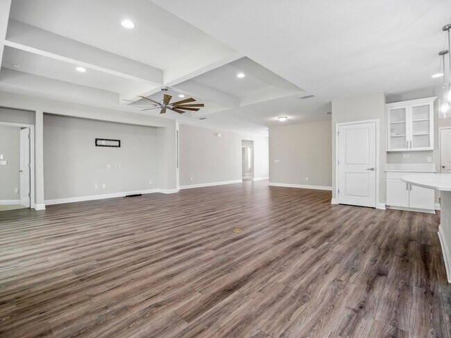 Building Photo - 4 bedroom, 3 bath home in Grand Landings G...