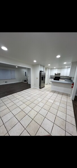 Building Photo - 150B Bay Shore Dr