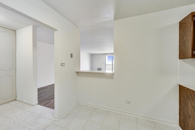 Building Photo - 9807 Karlov Ave