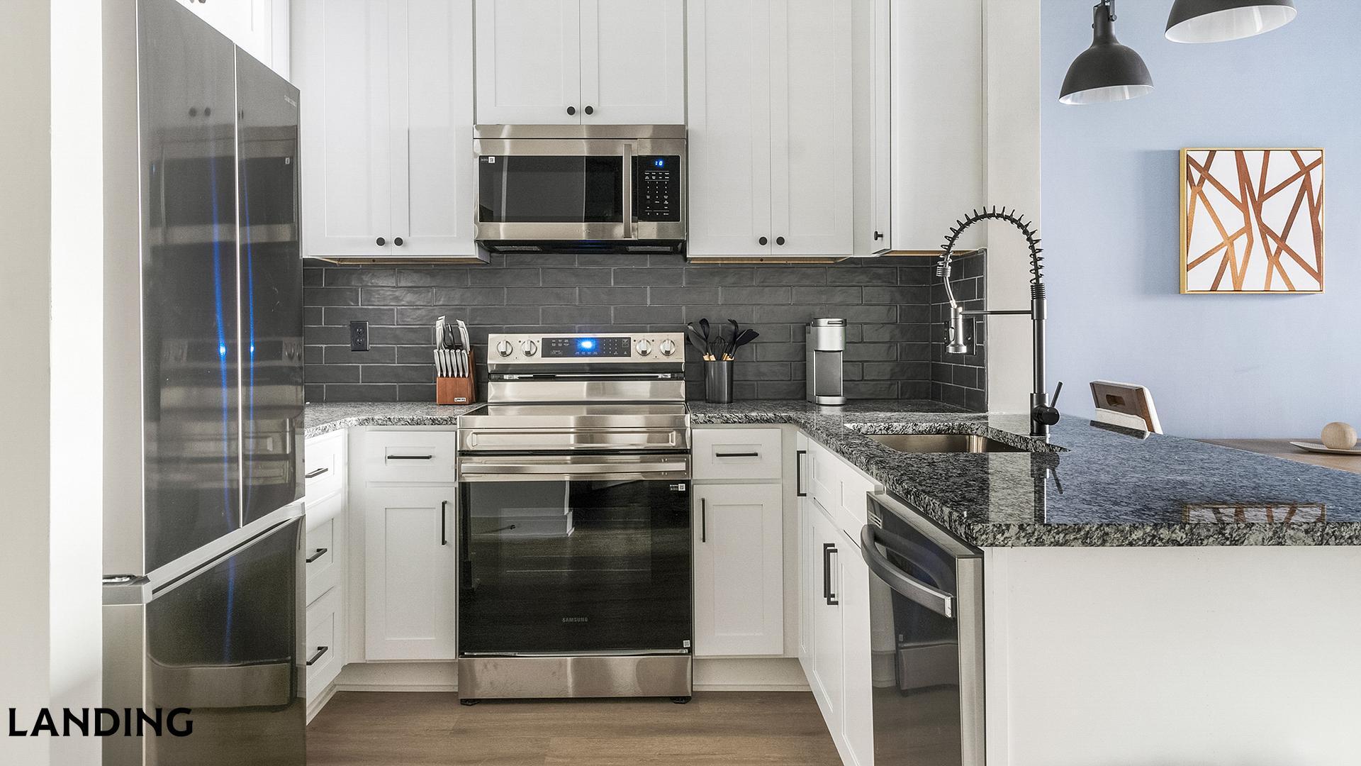 Building Photo - 49 Boulevard SE