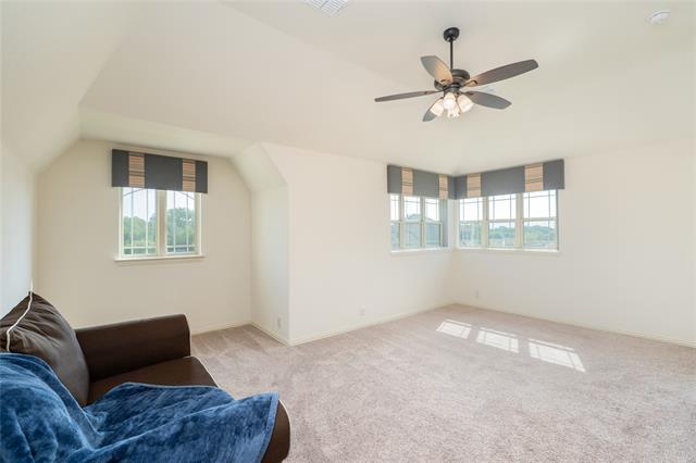 Building Photo - 205 Oakcrest Dr