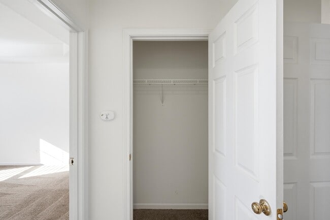 Building Photo - 1709 Juniper Dr