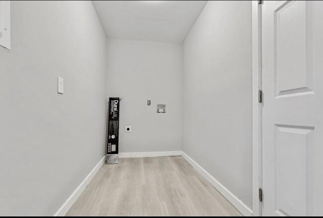 Building Photo - 1382 Bennett Rd