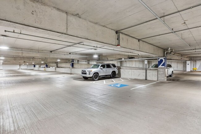 Building Photo - Stunning condo in Bridge Park!   Rare oppo...
