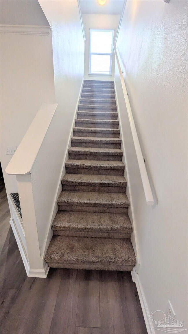 Building Photo - 5881 Little Leaf Court