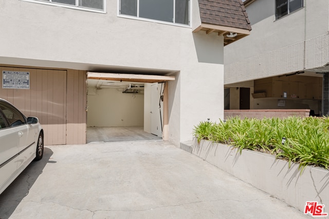 Building Photo - 1007 Ocean Park Blvd