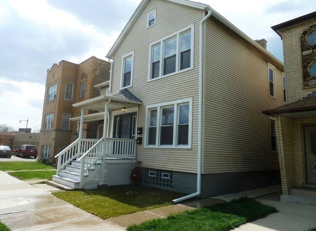 Building Photo - 4816 N Kilpatrick Ave