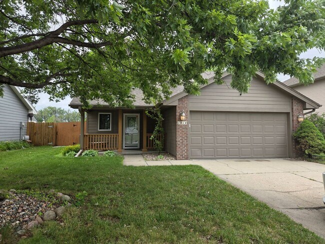 Building Photo - Beautiful 3-bedroom house available now