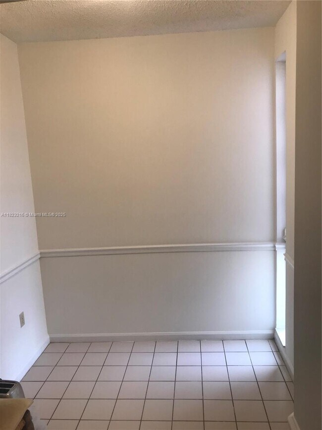 Building Photo - 1280 S Alhambra Cir