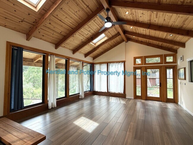 Building Photo - Sunny Redwood Retreat, Ideally Located, Built in 2018 – Flexible 1–2 Bedroom, 1 Bath