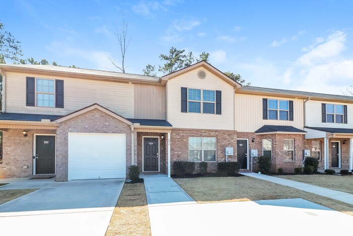 Building Photo - 2215 Marlin Dr