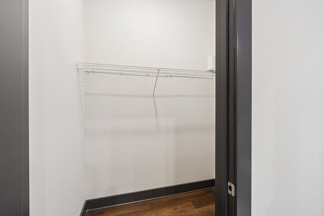 Building Photo - 112 Rogers St NE