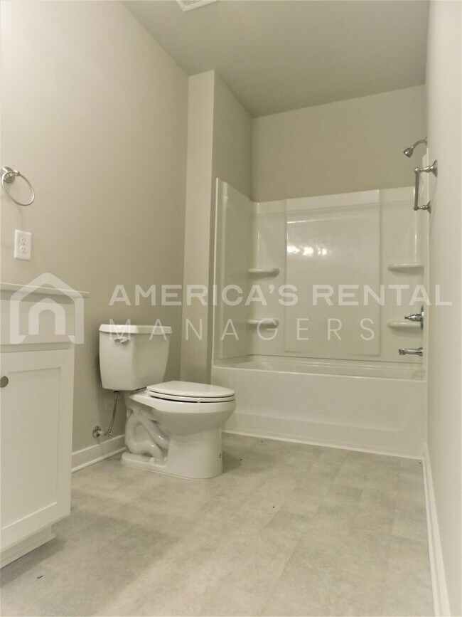 Building Photo - Home for Rent in Jasper, AL...AVAILABLE TO...