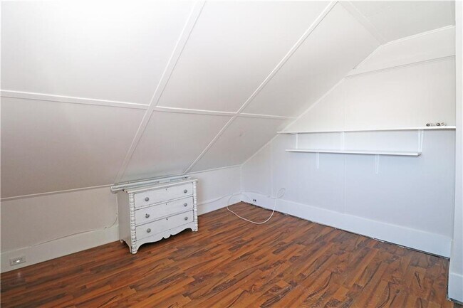 Building Photo - 65 Friendship St