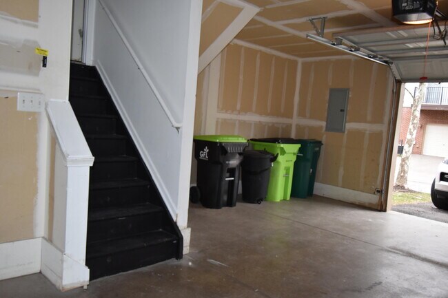 Building Photo - 44725 Ellery Ln