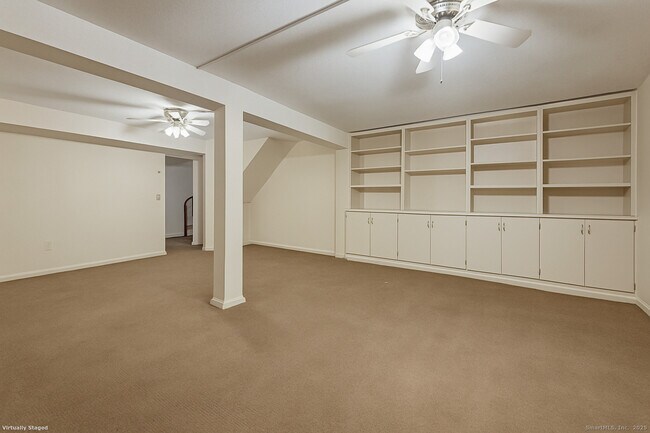 Building Photo - 202 Soundview Ave