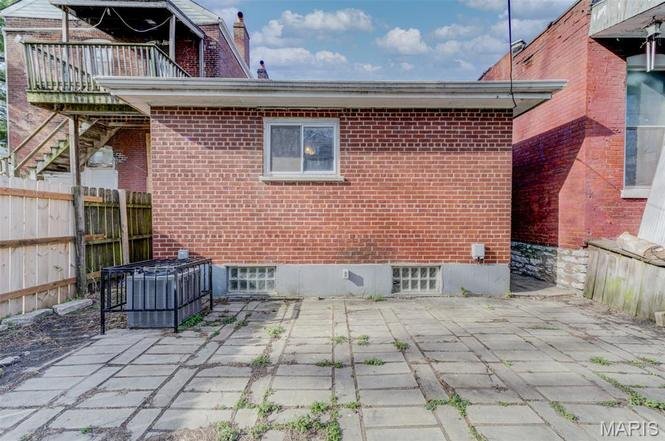 Building Photo - 125 Koeln Ave