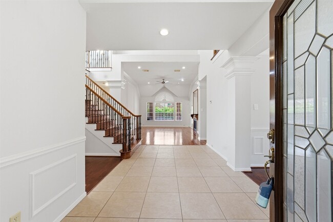 Building Photo - 4003 Bountiful Crest Ln