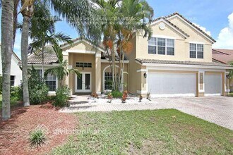 Building Photo - 1211 NW 193rd Ave
