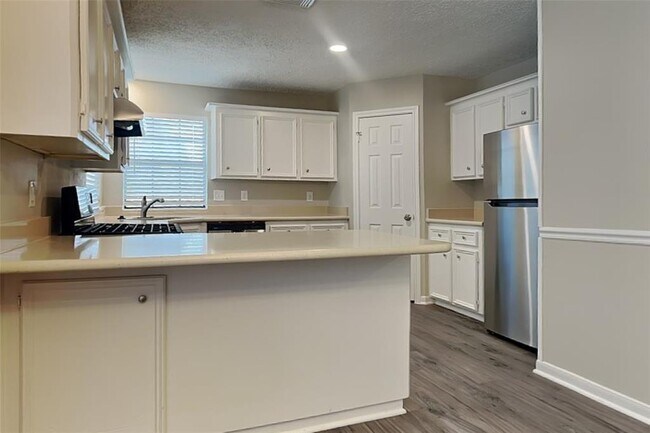 Building Photo - 11606 Easterling Dr