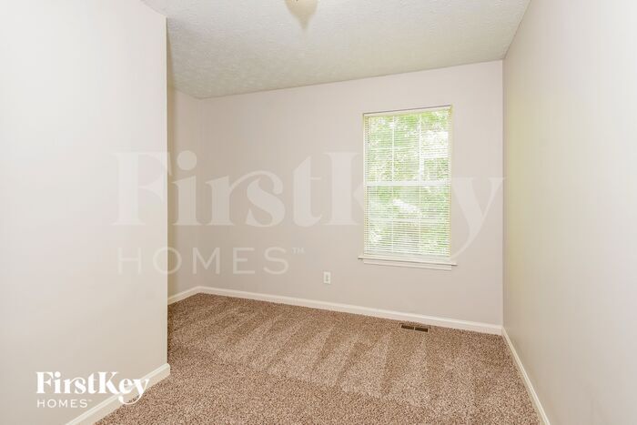 Building Photo - 2430 Century Ln