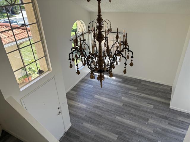 Building Photo - 735 Rivertree Dr