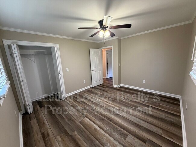 Building Photo - 179 Canterbury Dr