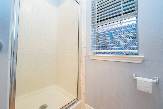 Building Photo - 1126 Noble Glen Dr