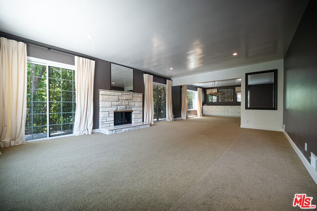 Building Photo - 503 N Greencraig Rd