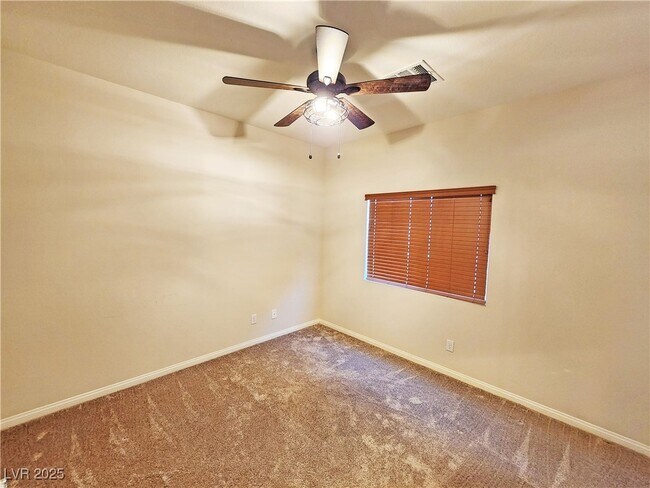 Building Photo - 5375 E La Campana Dr