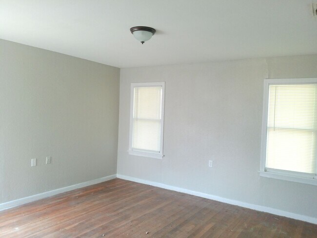 Building Photo - 3549 Cypress St