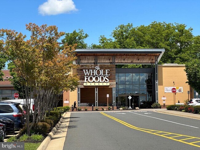 Building Photo - 43395 Briar Creek Terrace