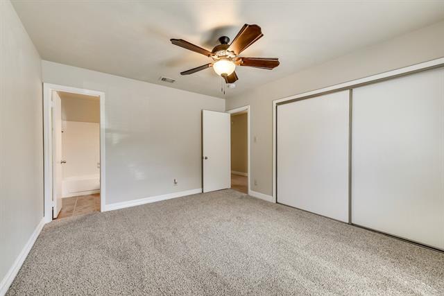 Building Photo - 1406 Collin Dr