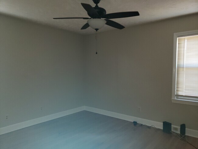 Building Photo - 520 N Fayetteville St