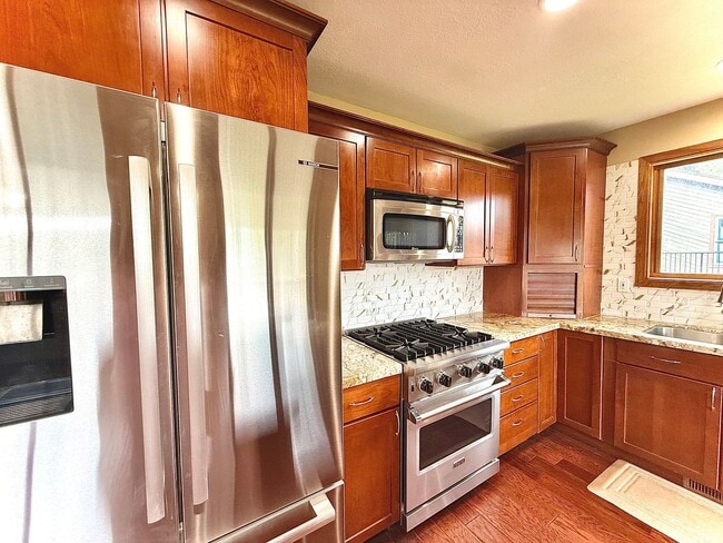 Building Photo - Jeremy Ranch Retreat – Available Now