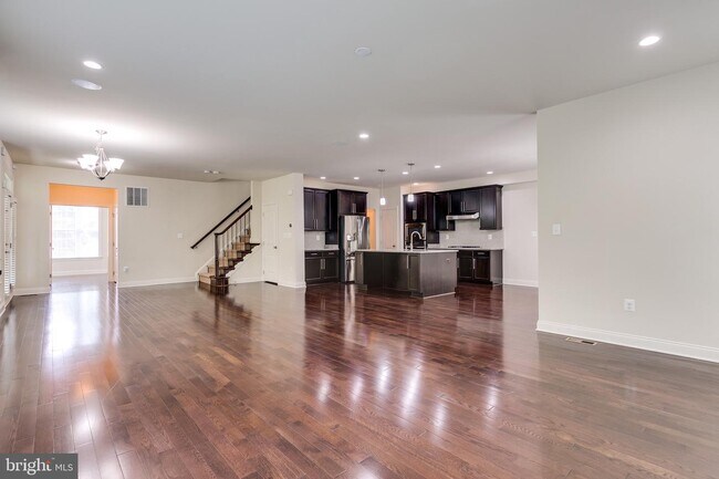 Building Photo - 42948 Courtland Chase Square