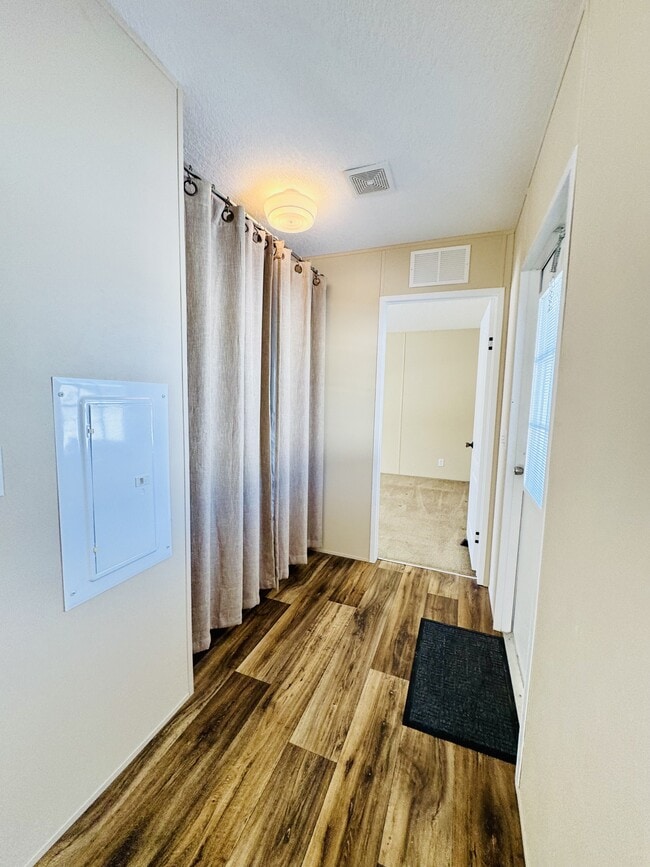 Building Photo - 116 Blissful Ct